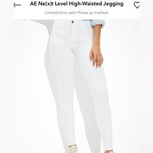 American Eagle White Jeggings